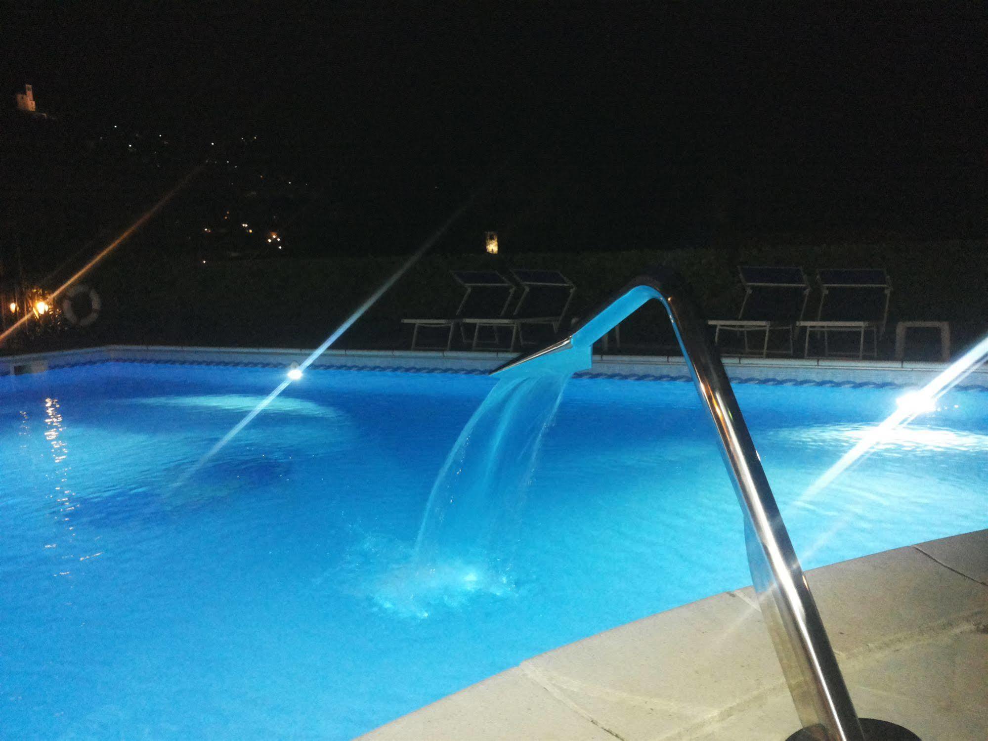Hotel La Villa Gravedona Kültér fotó